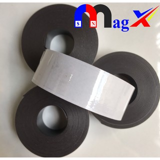 Cuộn 3mx2,5cmx1mm Nam Châm Dẻo Có Keo, Cuộn Nam Châm Lá