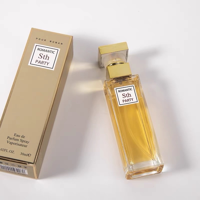 Nước hoa Romantic hương thơm nhẹ nhàng & thanh lịch cho phái nữ.