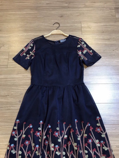 Đầm zen Topshop vnxk. Còn navy size Xs