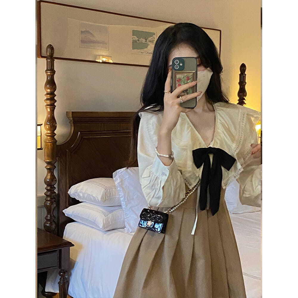 Áo sơ mi thắt nơ/đầm xếp ly phong cách đại học cho nữ