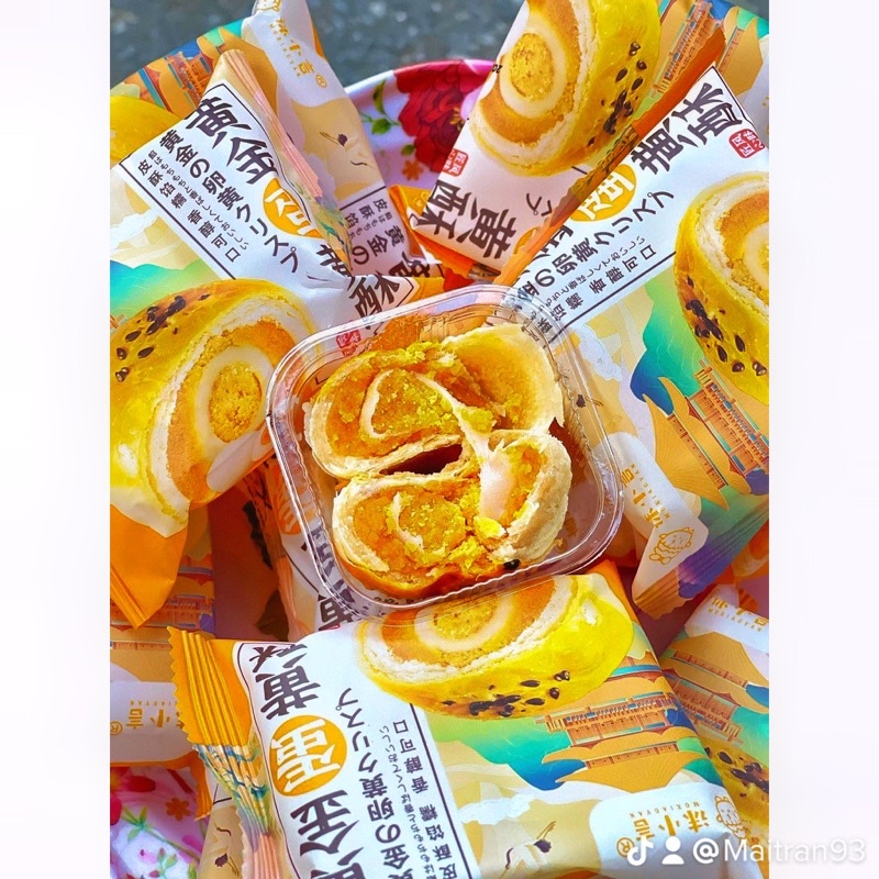 SẴN-RẺ - 1 CHIẾC BÁNH LIU TRỨNG CHẢY SIÊU HẤP DẪN