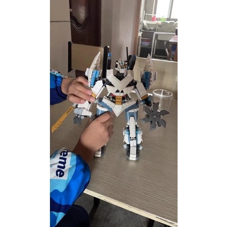 Lắp ráp Ninja 11660 / 70108 Chiến giáp Titan của Zane Titan Mech Battle 860pcs