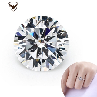Đá moissanite dáng tròn dùng làm đồ trang sức cho nữ giới