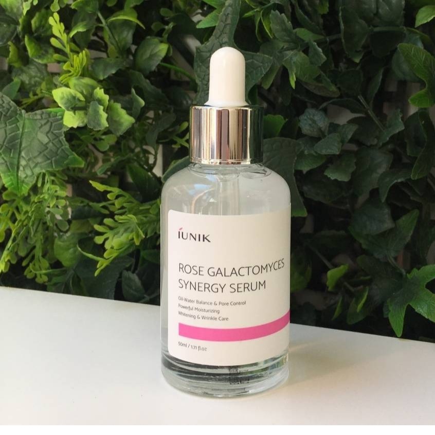 Tinh chất dưỡng sáng da và se khít lỗ chân lông IUNIK Rose Galactomyces Synergy Serum 50ml