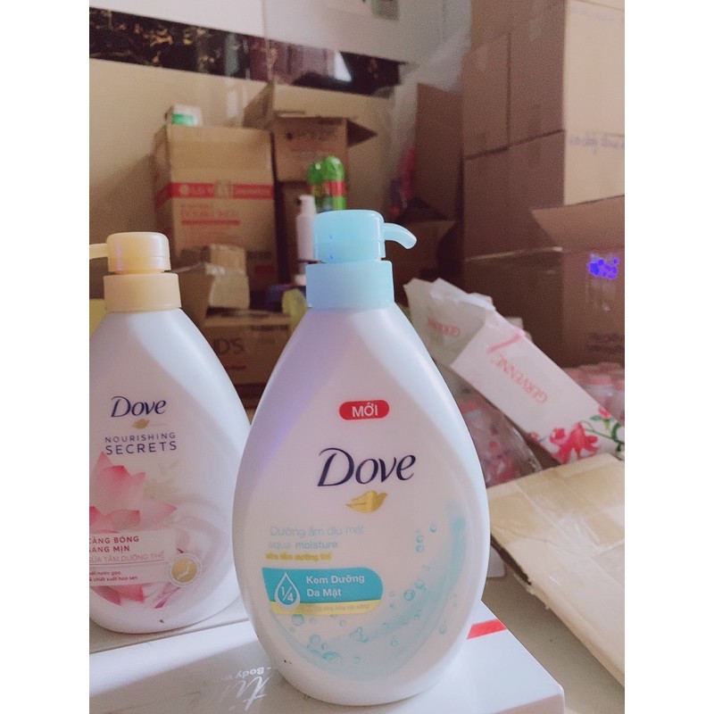 Sữa tắm DOVE 550g căng bóng tươi mới
