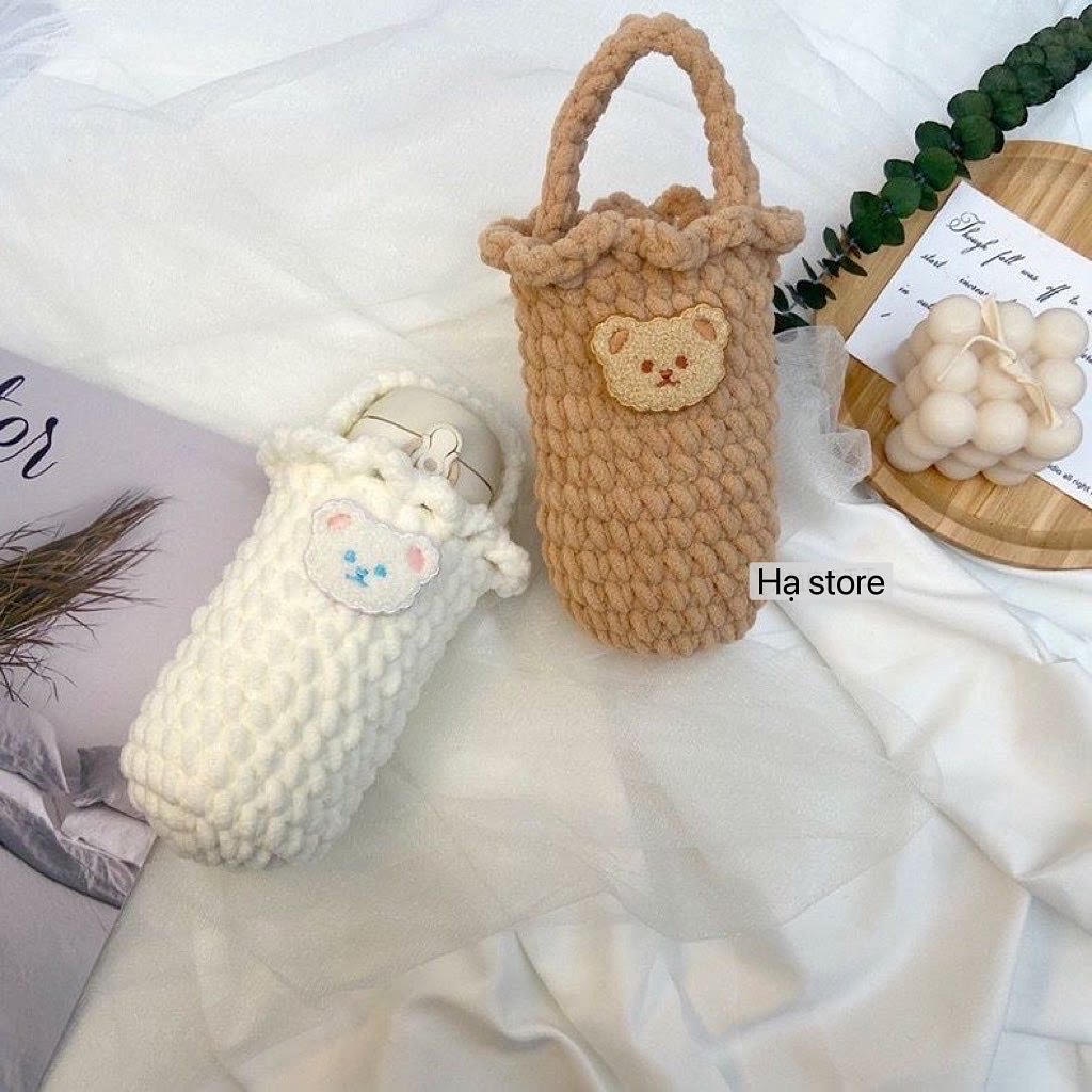 Túi đựng bình nước túi quai xách gấu cute bằng len handmade