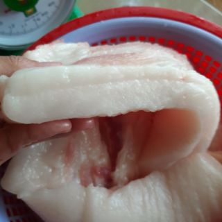 Chà bông heo sạch nhà làm