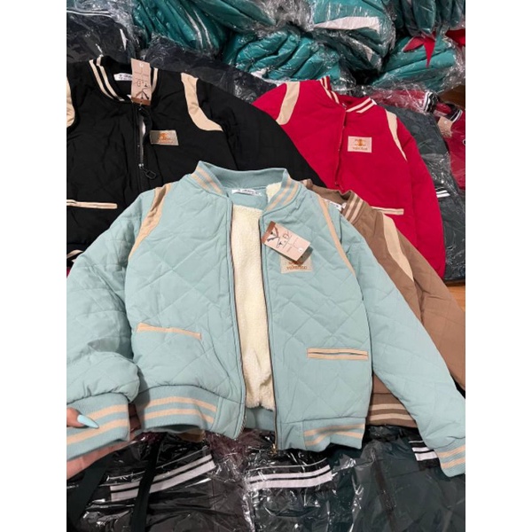 Áo phao nữ trần trám bên trong lót lông xịn sò