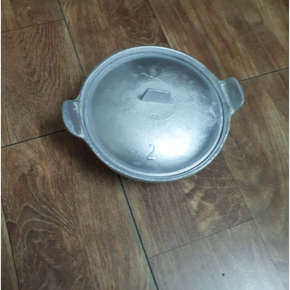 Nồi gang đúc kho thịt cá 16cm ( số 2 )