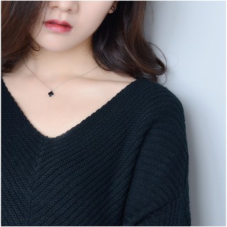 Dây chuyền cỏ bốn lá đen