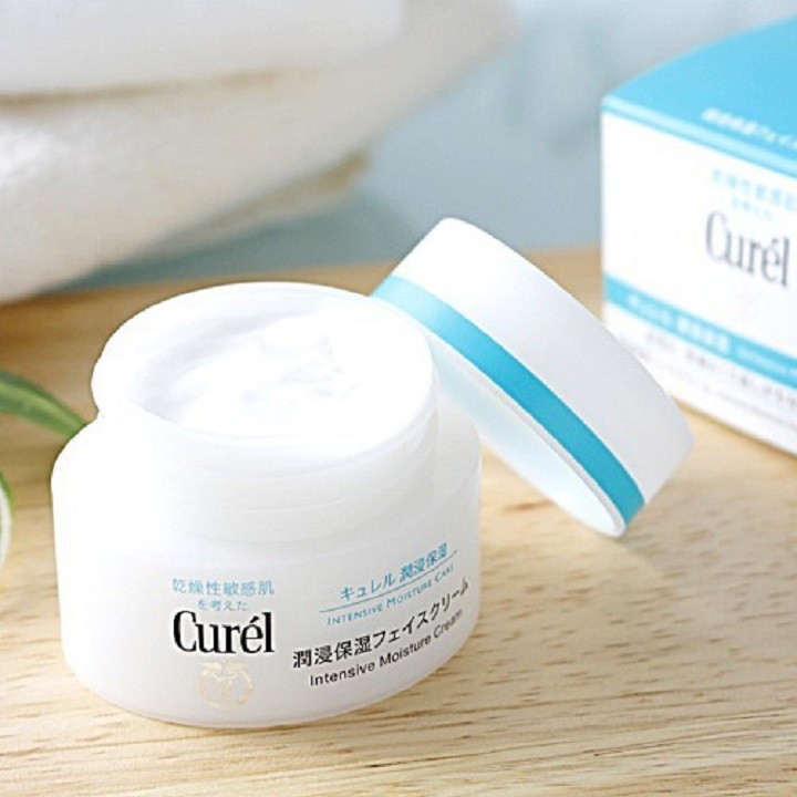 Kem dưỡng ẩm Curel intensive của Nhật cho da nhạy cảm - Kem Curel intensive moisture cream 40g