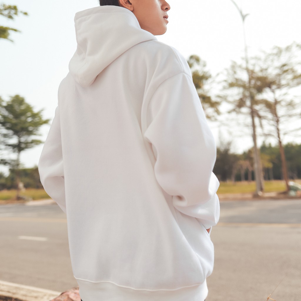 Áo Hoodie In Chữ Champion Nhật Sắc Nét Phía Trước-Chất Nỉ Bông Cotton Mỏng Nhẹ-Form Rộng Rãi Unisex Nam Nữ-Màu Trắng