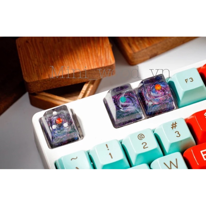 Nút bàn phím cơ Hành tinh Vũ trụ.Keycap resin Galaxy.Keycap Artisan
