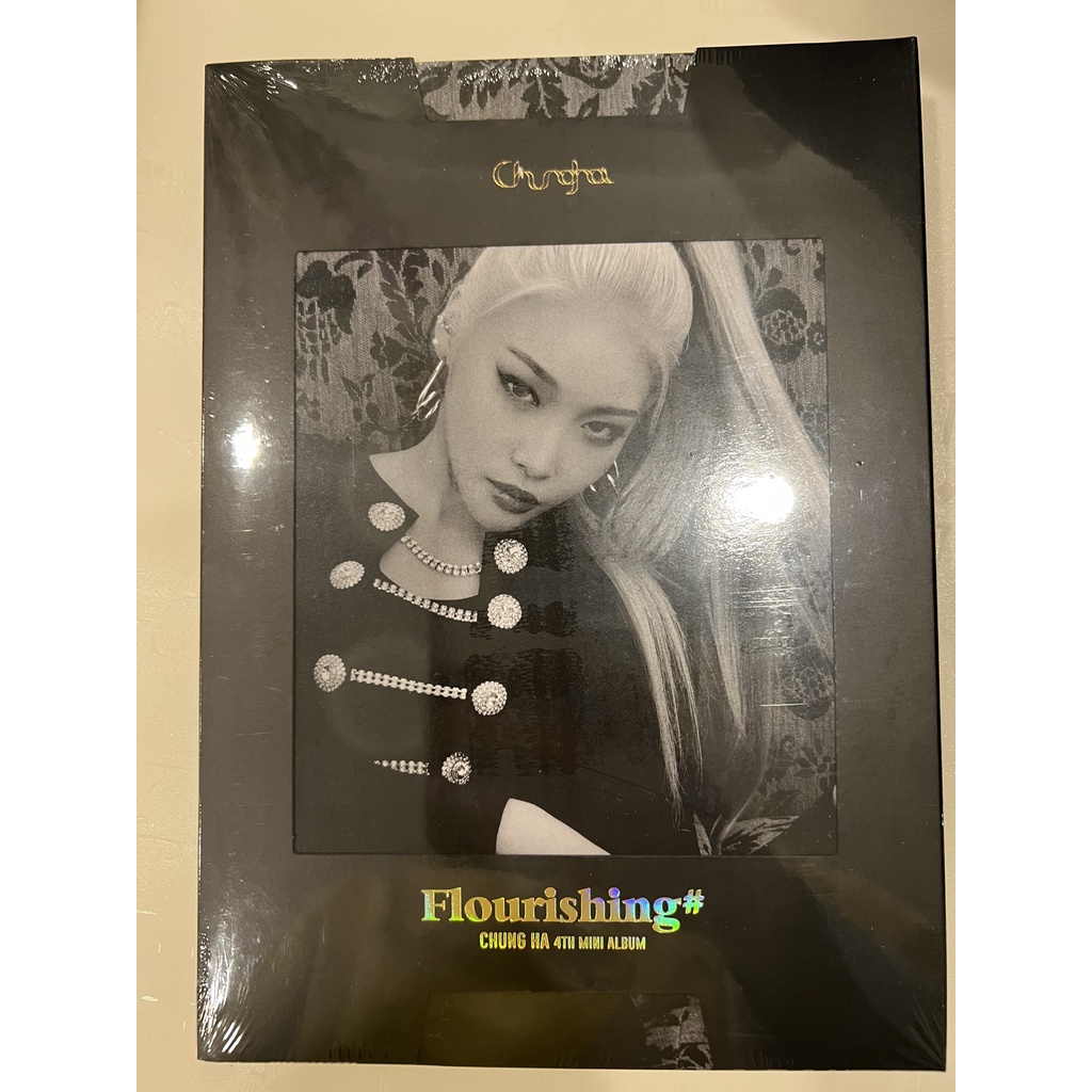 Ảnh thần tượng đen trắng Flourishing của Chungha nguyên bọc bền đẹp