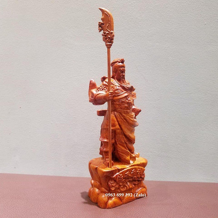 Tượng quan công làm bằng gỗ