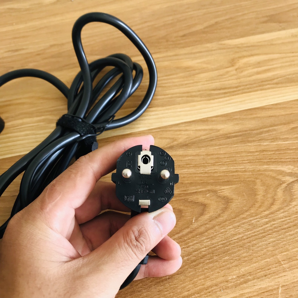 Ổ Cắm Điện Đa Năng JW301 Có 4 Cổng USB Sạc Tối Đa 12W và Ổ Điện Chịu Tải 2500W Dây Dài 2M Chọn Màu Chính Hãng Amalife