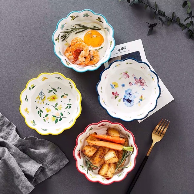 Bát sứ hoạ tiết hoa vintage