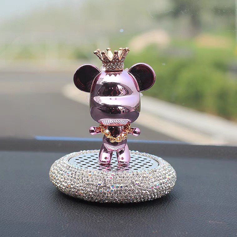 Bear Diamond Pefume Để Taplo Ô Tô , Trang Trí Taplo Xe Hơi BearBrick Sáp Thơm Cao Cấp
