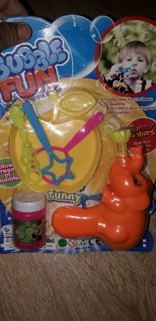 Đồ chơi thổi bông bóng xà bông bằng cơ rất đẹp