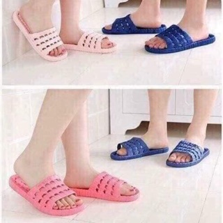 Dép xốp lỗ siêu nhẹ đi trong nhà