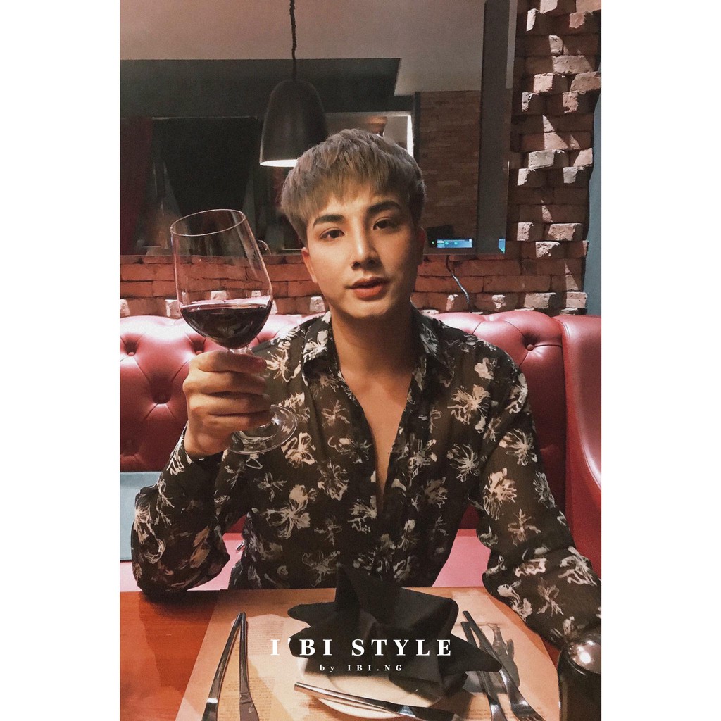 Áo Sơ Mi Tay Dài Đen Hoa Trắng Von Xuyên Thấu IBI-A-022