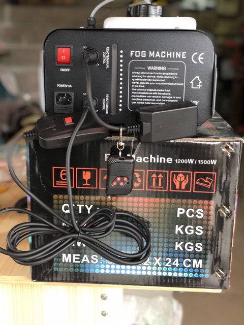 Máy khói 1500w led,máy phun khói