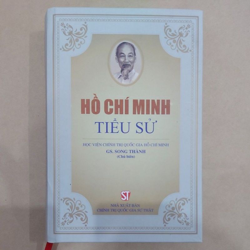 Sách - Hồ Chí Minh tiểu sử (bìa cứng)