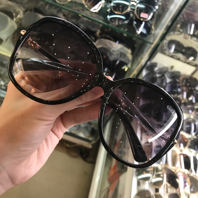 Mắt kính thời trang Gucci