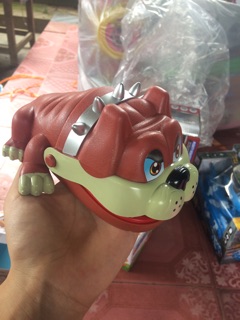 Trò chơi chó cắn tay