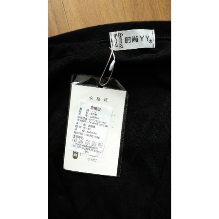 Thanh lý đầm ôm len thun new 100% còn nguyên tag tay loe sành điệu size S nhỏ