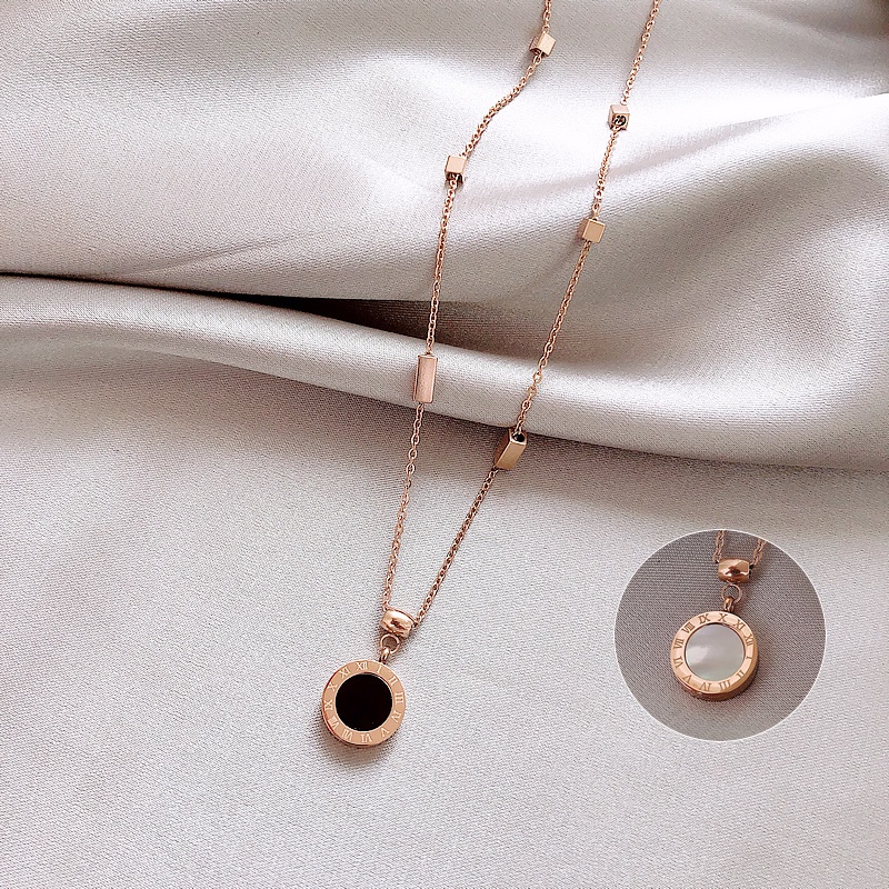 Dây chuyền số La Mã cổ điển hai mặt trắng đen Melade Jewelry