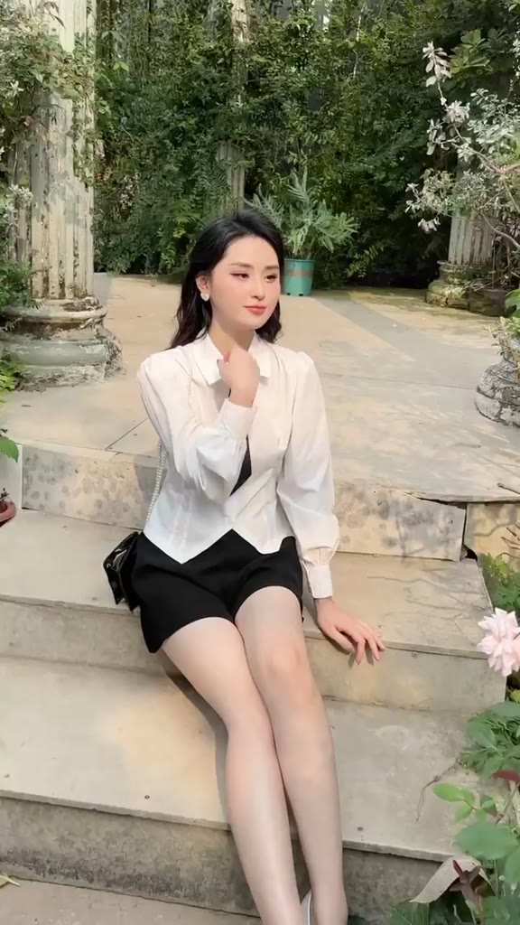 [Mã TOPS06 giảm đến 10k đơn 99k] [SC1] Áo sơ mi trắng cà vạt cách điệu phong Hàn Quốc | BigBuy360 - bigbuy360.vn