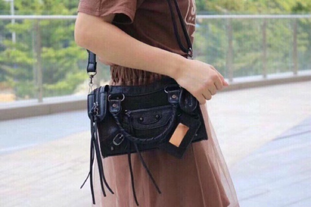 Túi da nứt kèm tag gương hot hit