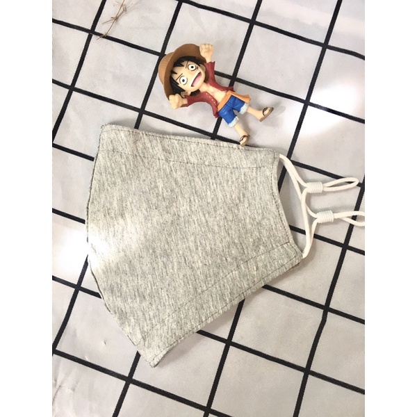 KHẨU TRANG  ĐEN   DÙNG CẢ 2 MẶT COTTON 100% CÓ NÚT ĐIỀU CHỈNH KÍCH CO | BigBuy360 - bigbuy360.vn