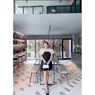 Váy phối ren tay bồng