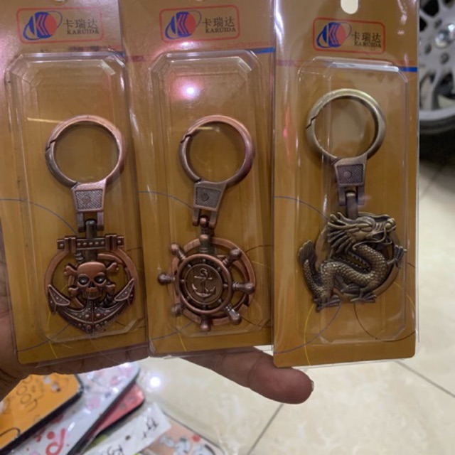 Móc khoá đẳng cấp hình rồng