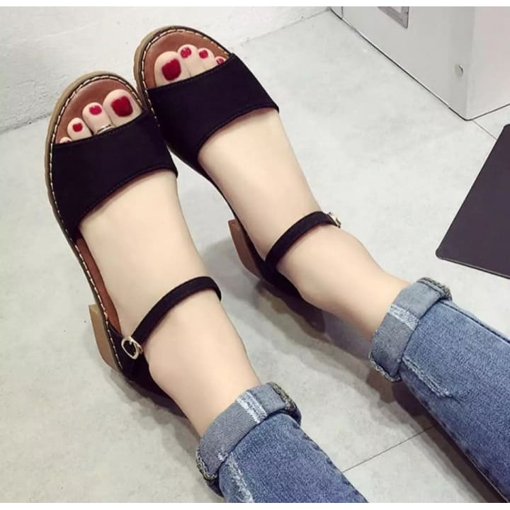 Sandal nữ, dép quai ngang khóa sau đi học, đi chơi thời trang DS05, đế nhựa tổng hộp chống trơn trượt.