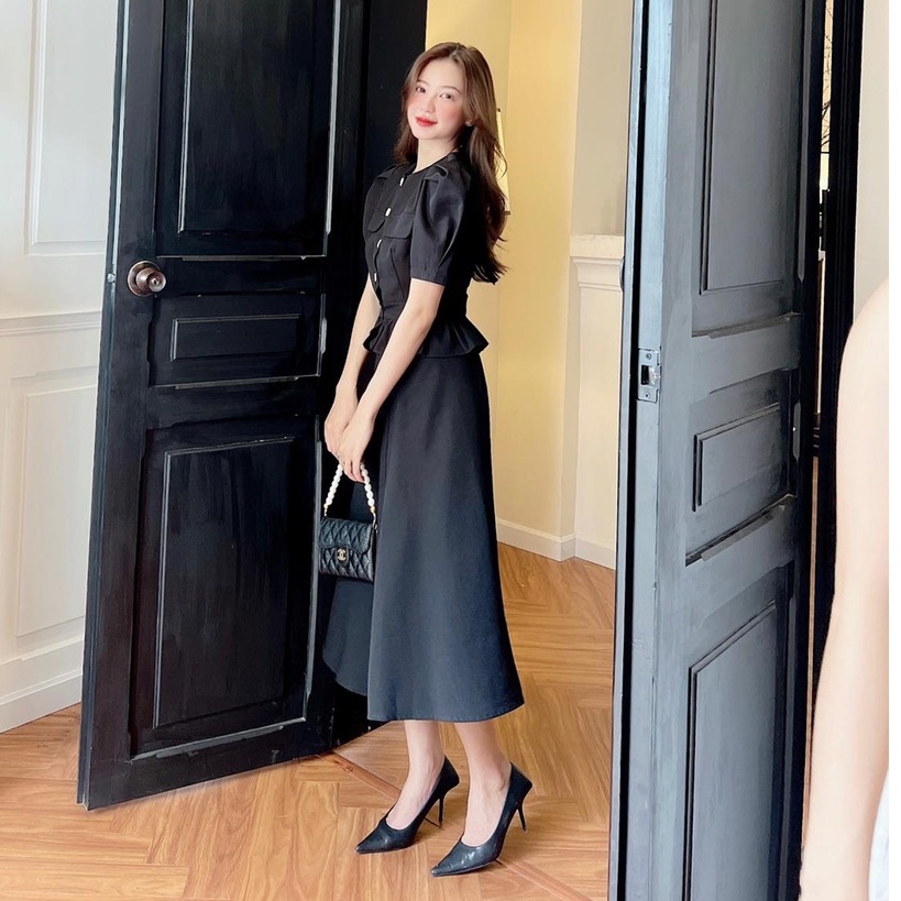 Set áo tay phồng lai bèo đính nút to chân váy dài phong cách tiểu thư sang chảnh