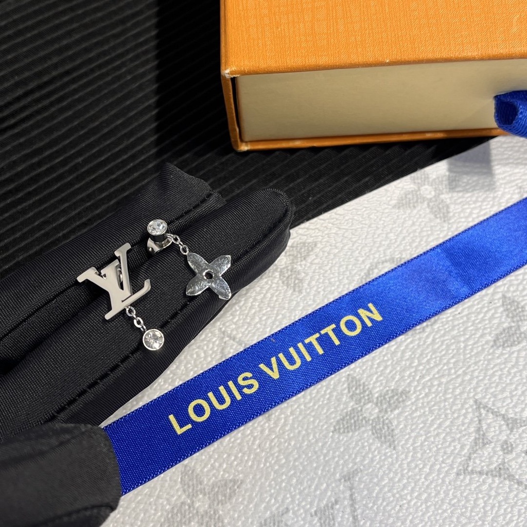 LOUIS VUITTON Khuyên Tai Tròn Bằng Thép Titan In Logo LV Thời Trang