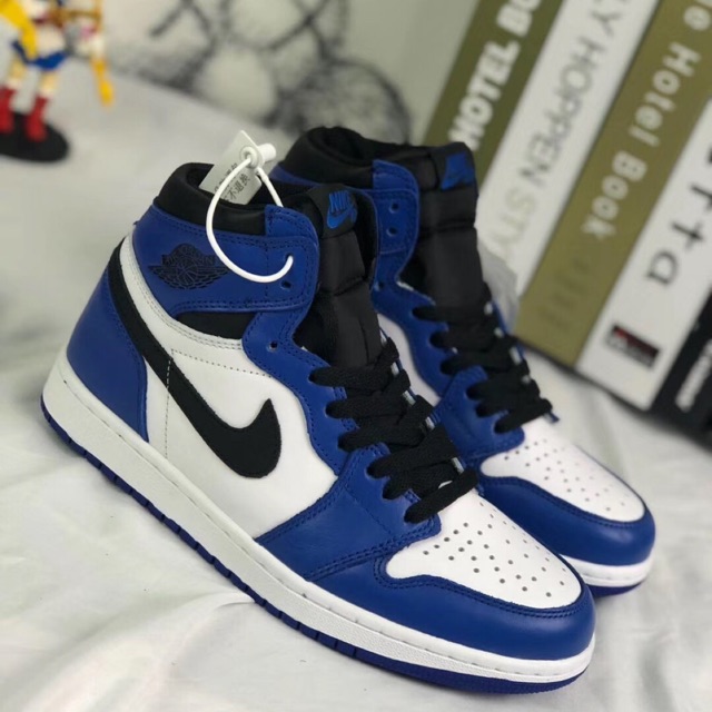 Giày  air jordan 1 mid high og