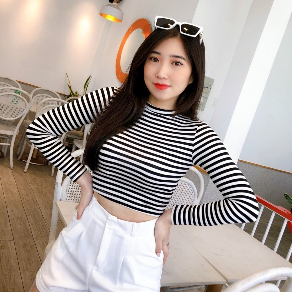[Mã FAMAYWA giảm 10K đơn 50K] Áo Croptop Tay Dài Sọc Đen, Chất Thun Lạnh Dày Mịn Mát Co Giãn Freesize 53kg Ảnh Thật | BigBuy360 - bigbuy360.vn