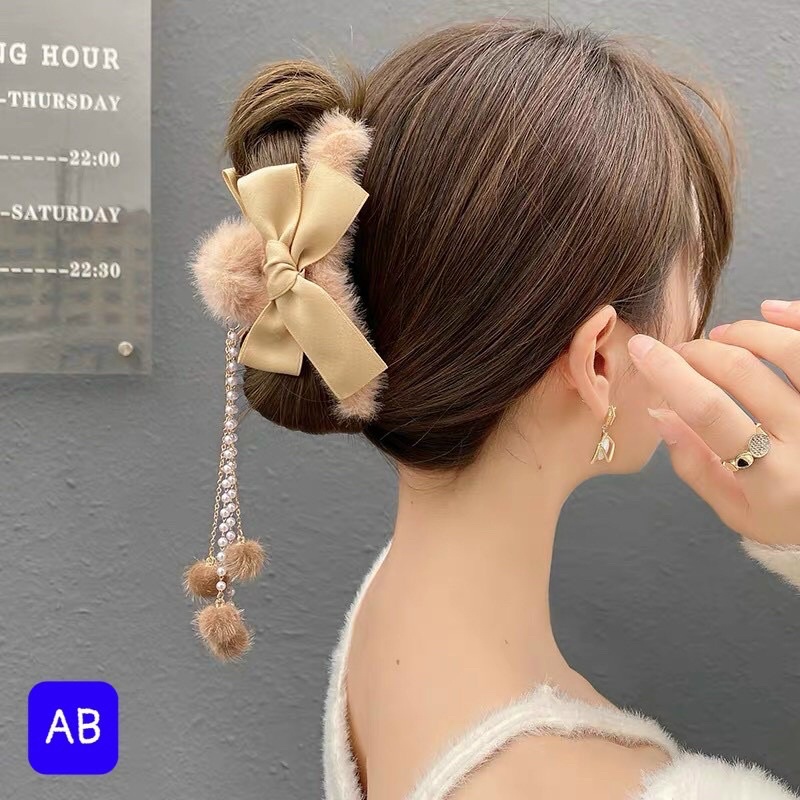 Kẹp tóc phối lông tua rua phong cách hàn quốc