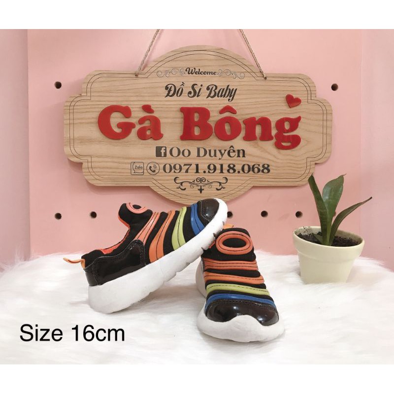 Giày sâu si Nike bé trai/gái size 31