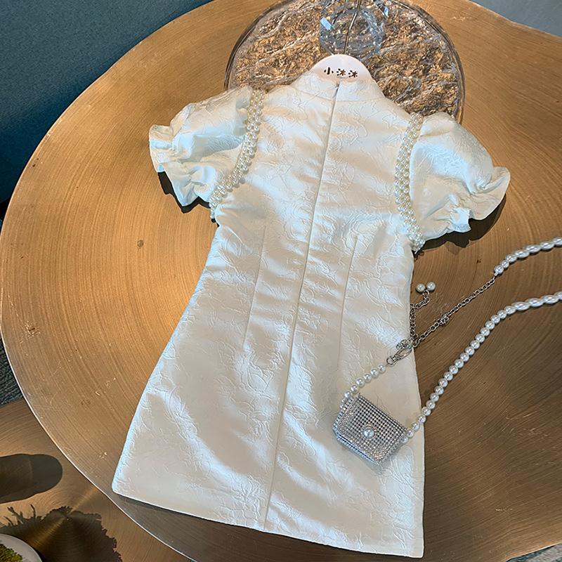 Đầm Sườn Xám Ngắn Tay Phối Hạt Ngọc Trai Xinh Xắn Theo Phong Cách Mùa Hè Dành Cho Bé Gái