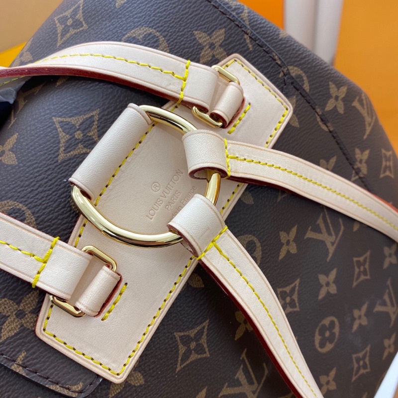 Balo thời trang nữ thương hiệu Louis Vuitton LV Montsouris da thật cao cấp