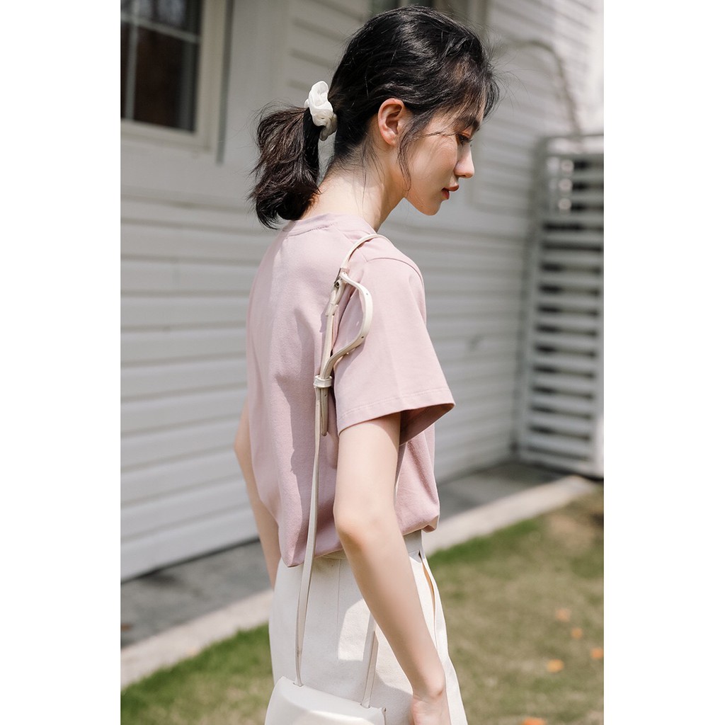 Áo phông hồng pastel thêu chữ Hàn Quốc | Ginkgo Clothing