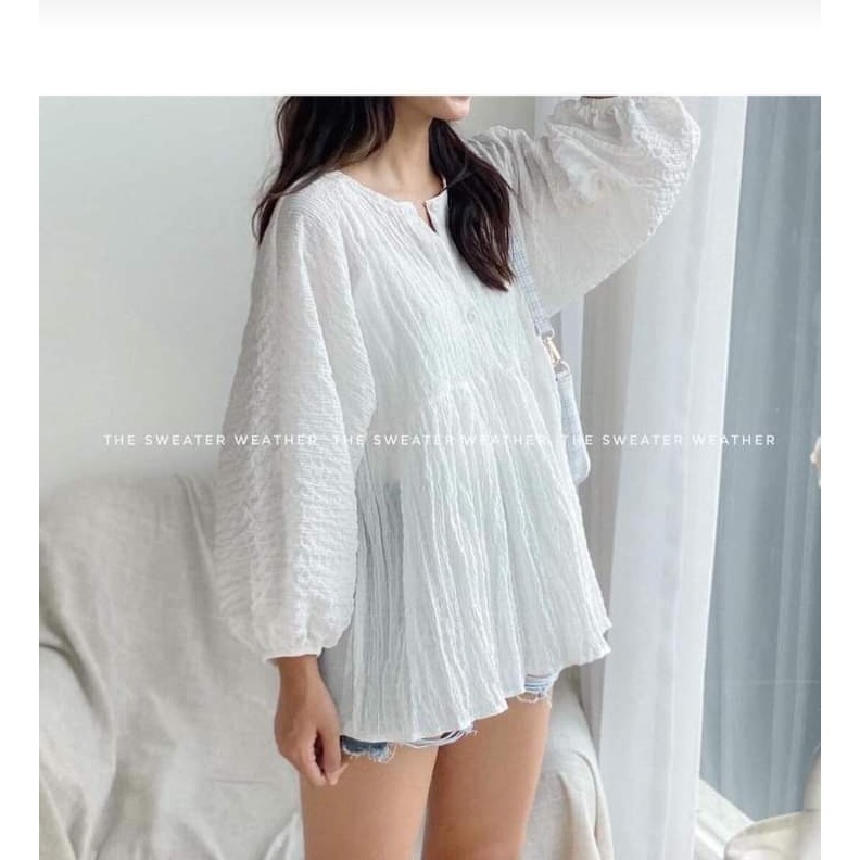 Áo babydoll chất đũi nhăn & quần sooc quần bò, mặc dạo phố, điên biển, đi làm đều thoải mái nhé.