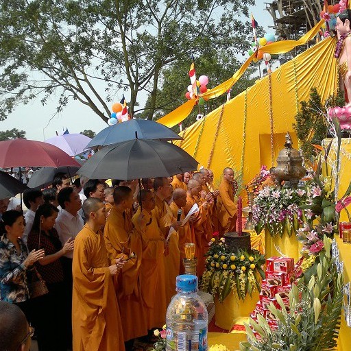 Tour 1 Ngày ĐỀN CỬA ÔNG - CHÙA CÁI BẦU – CHÙA BA VÀNG