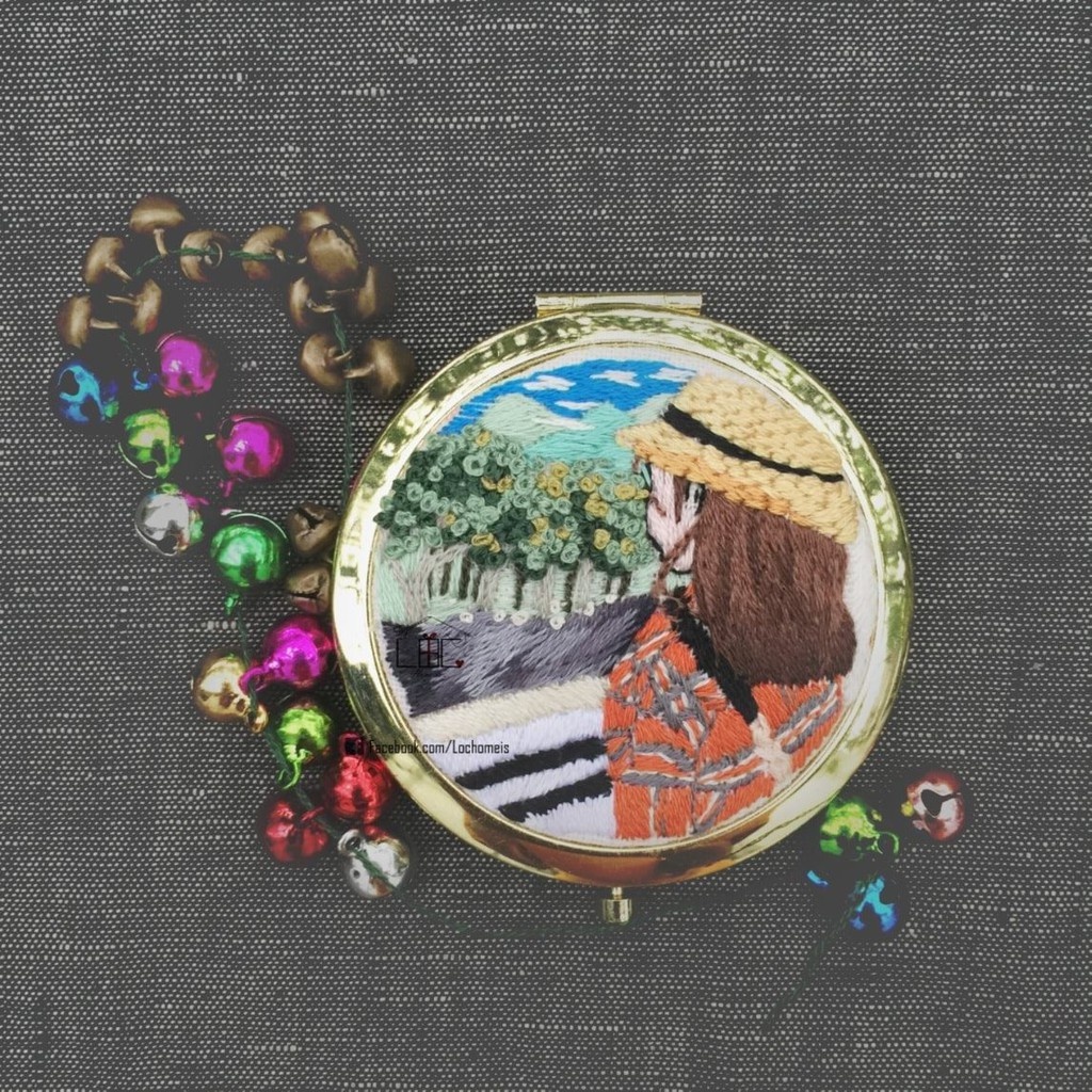 Gương cầm tay Thêu Handmade  - LỘC Homeis
