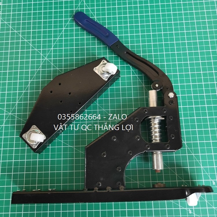 Máy dập khuyên bạt URE cầm tay